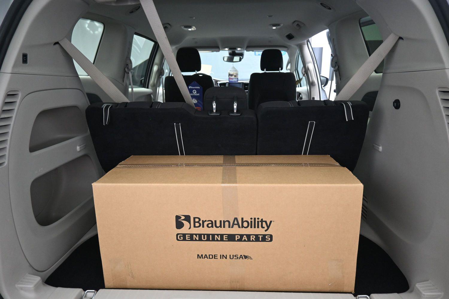 Certified Pre-Owned 2023 Chrysler Voyager Voyager
