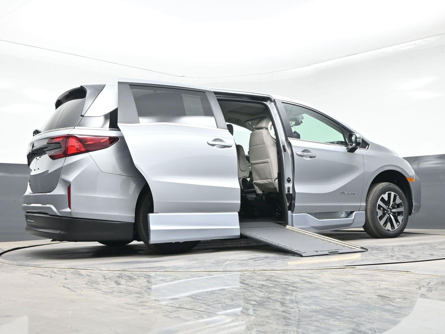 New 2026 Honda Odyssey EX-L