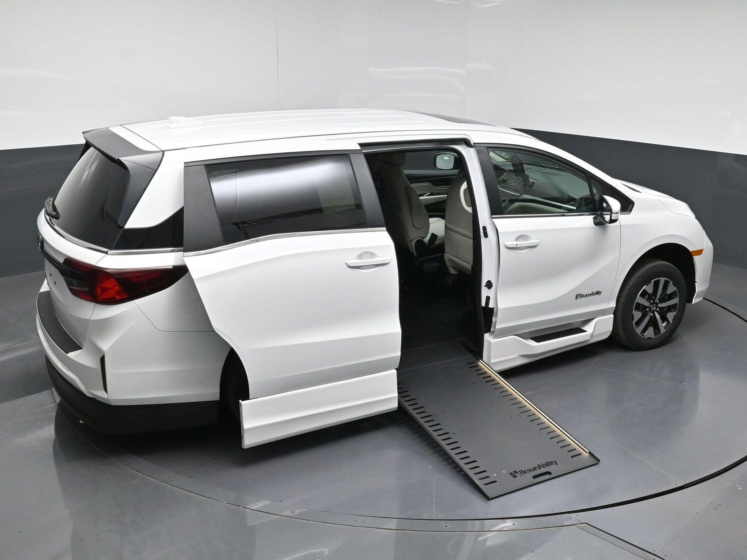 New 2026 Honda Odyssey EX-L