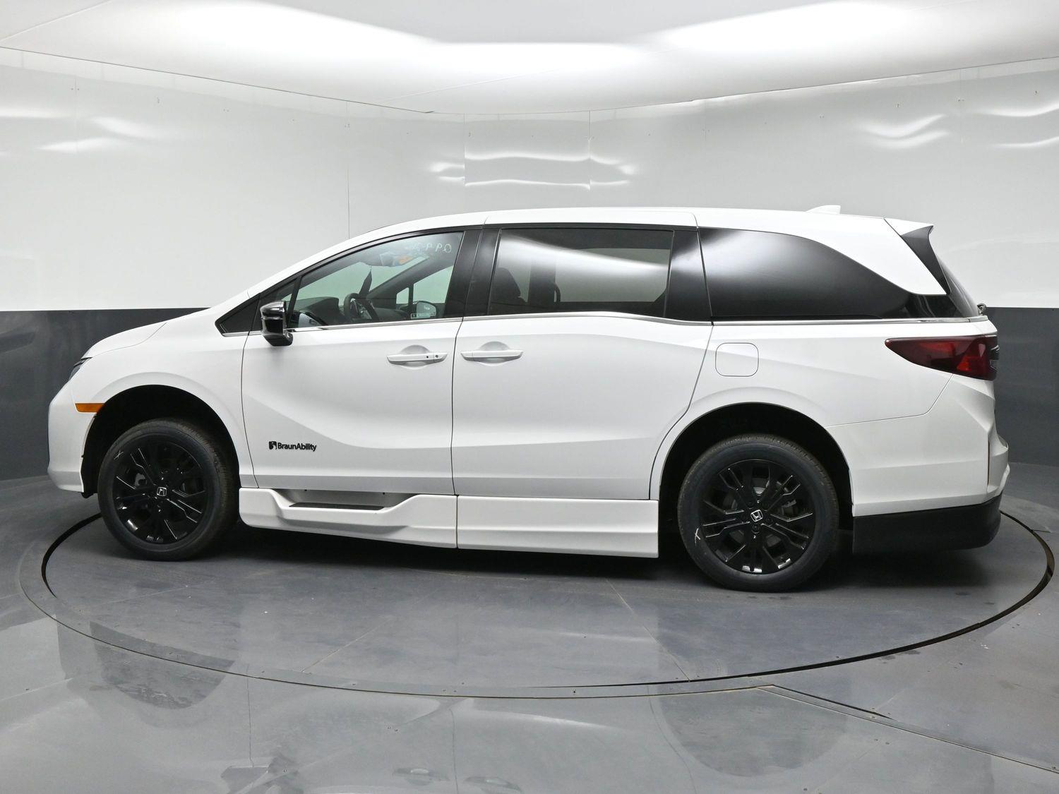 New 2026 Honda Odyssey Sport