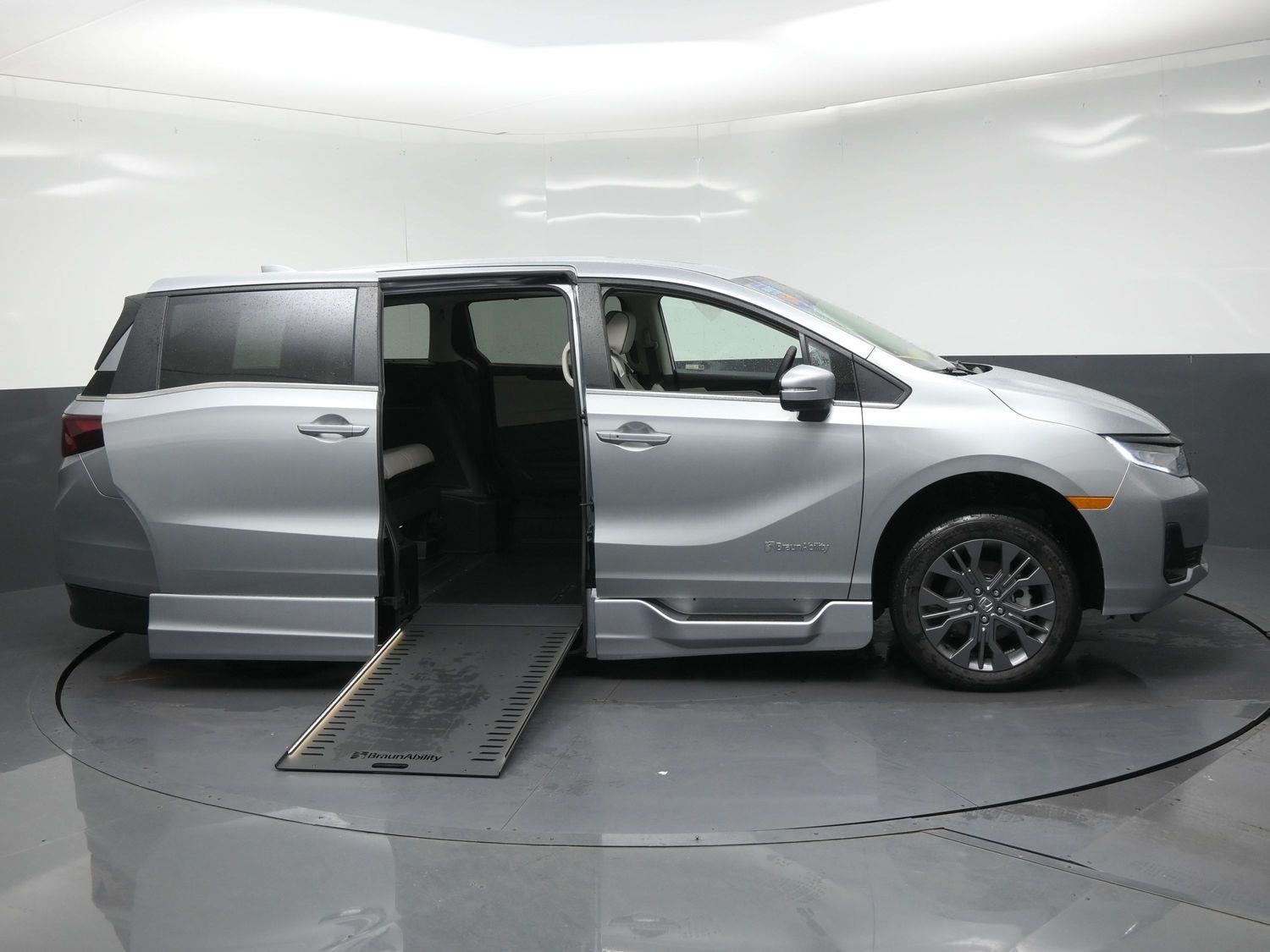 New 2026 Honda Odyssey Trg- Touring