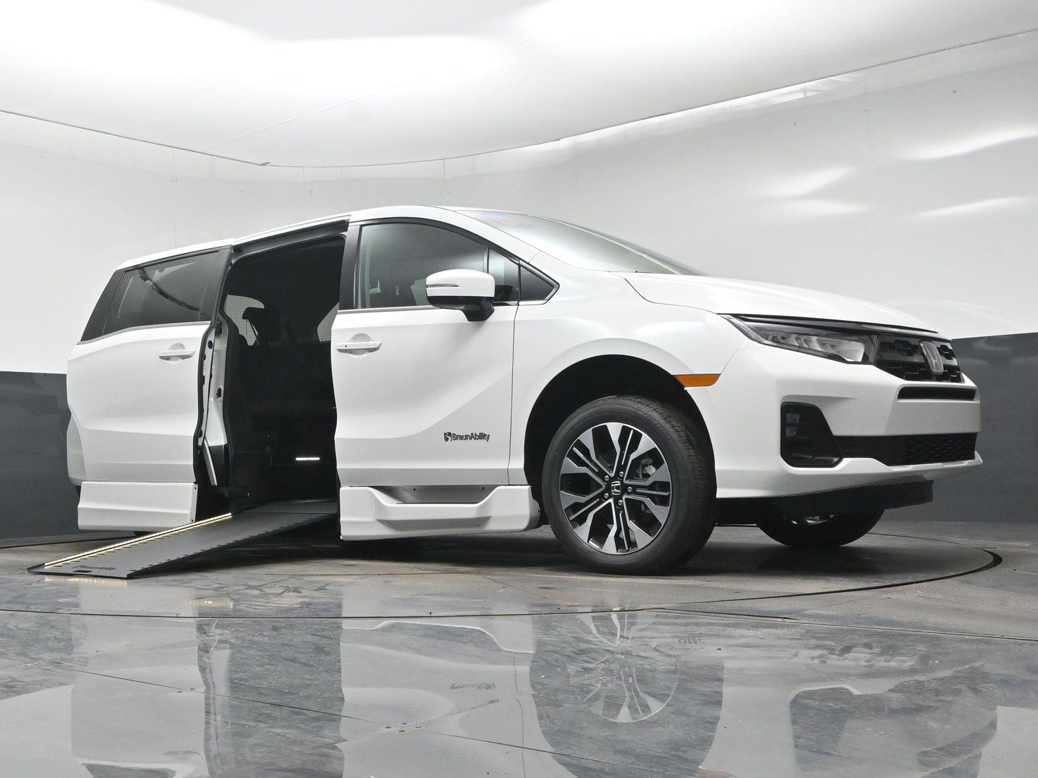 New 2026 Honda Odyssey Touring Elite
