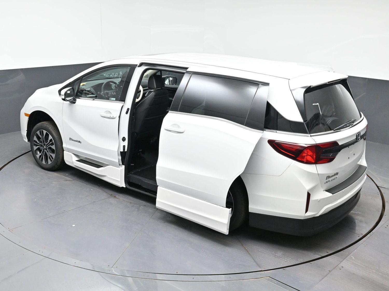 New 2026 Honda Odyssey Touring Elite