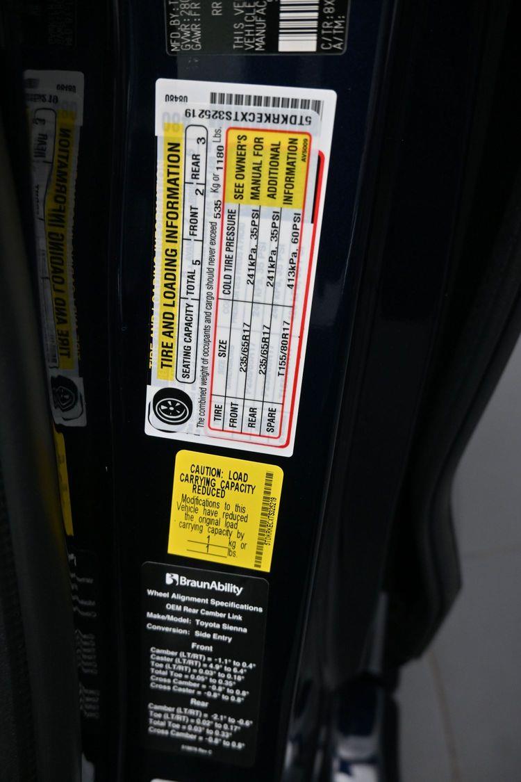 New 2026 Toyota Sienna LE
