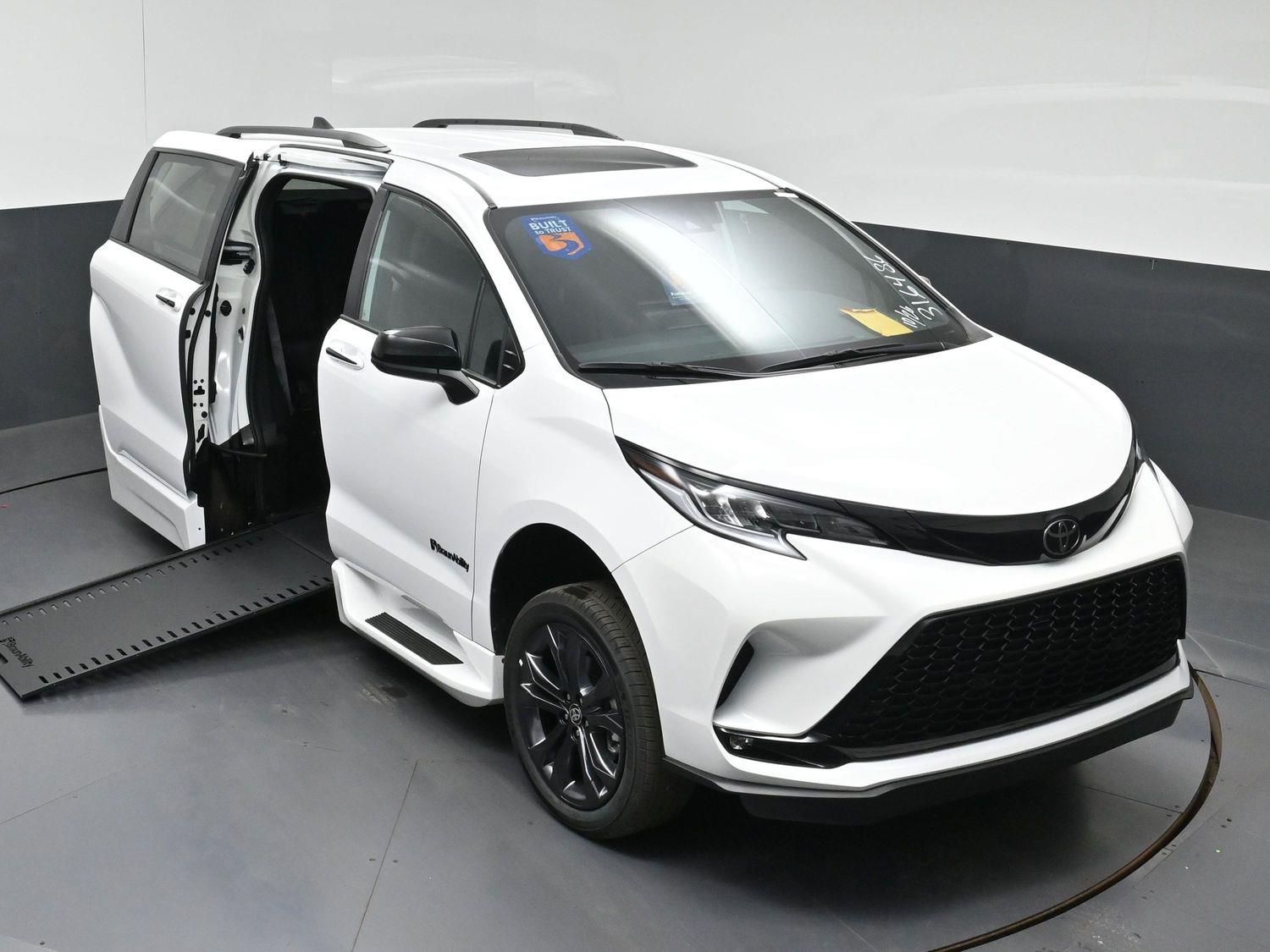 New 2026 Toyota Sienna Sport