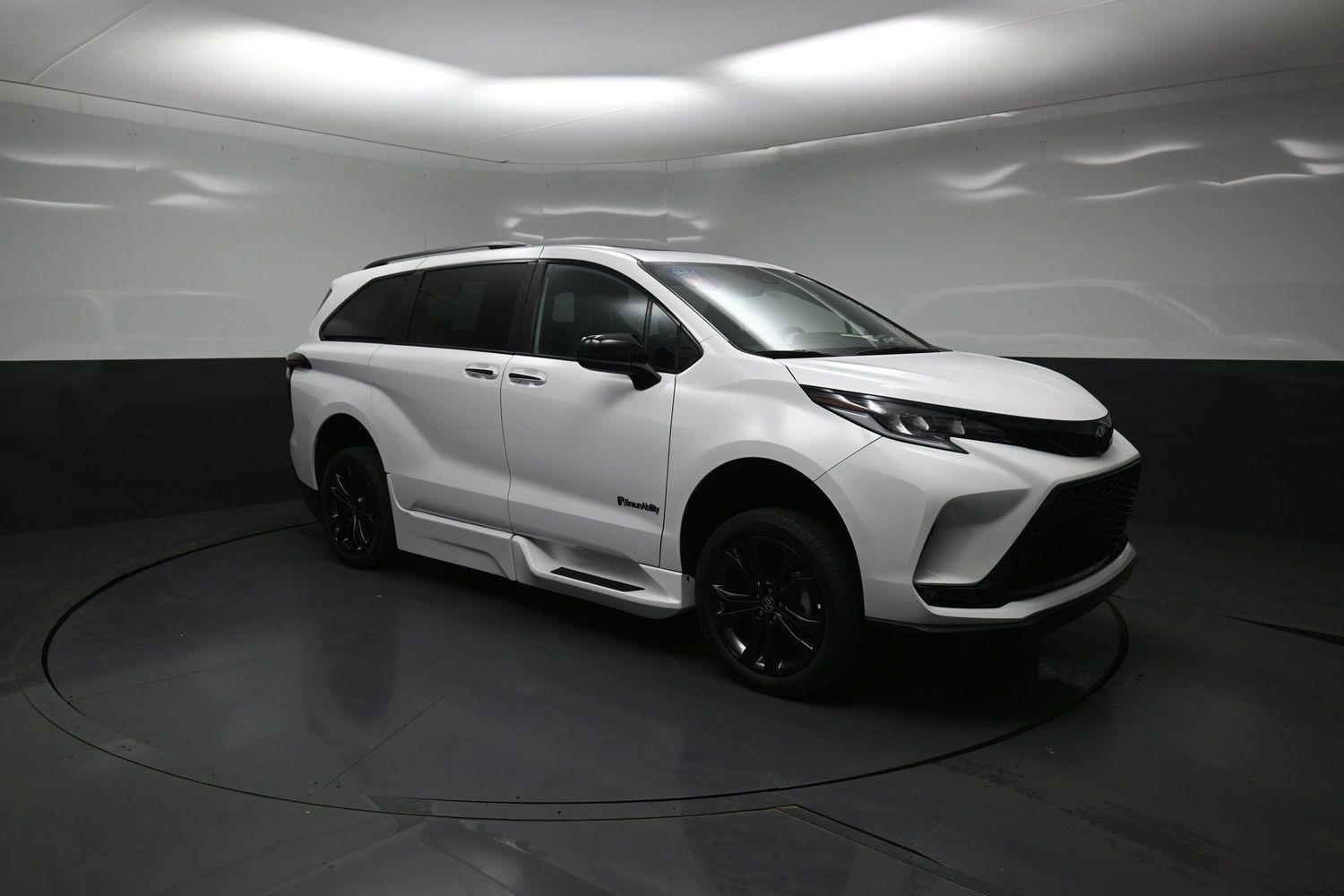 New 2026 Toyota Sienna Sport