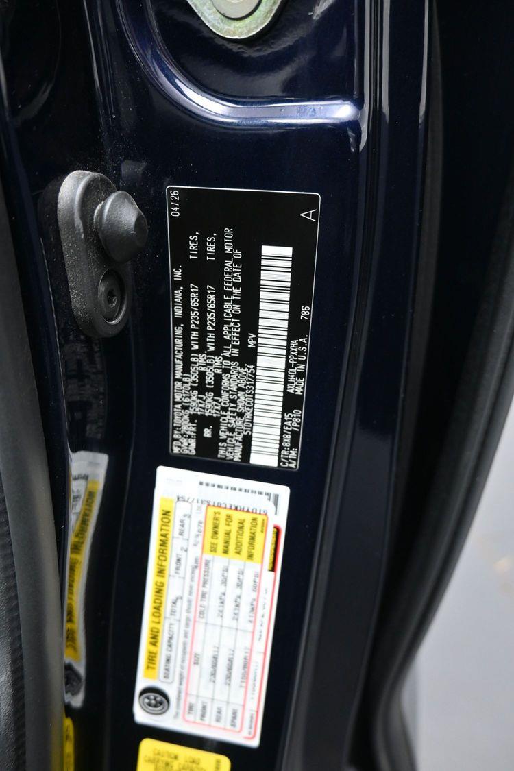 New 2026 Toyota Sienna XLE