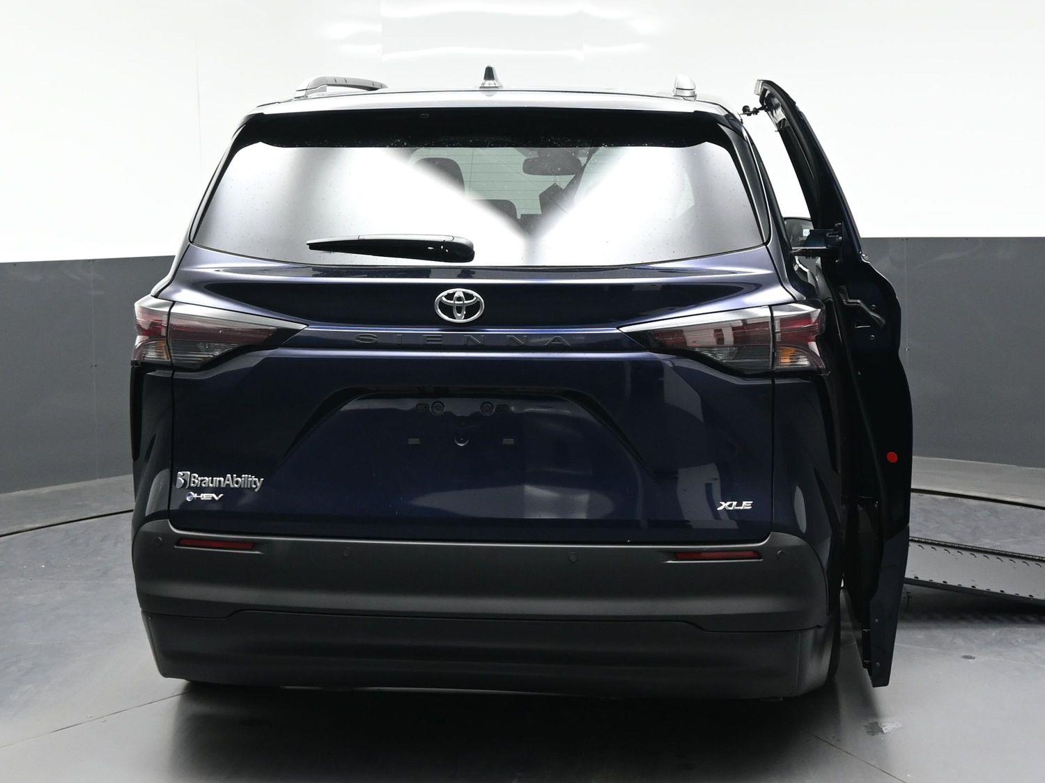 New 2026 Toyota Sienna XLE