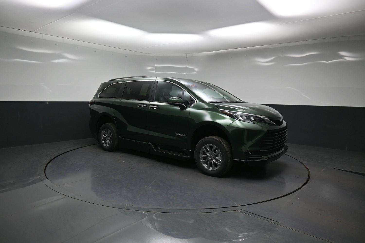 New 2026 Toyota Sienna XLE