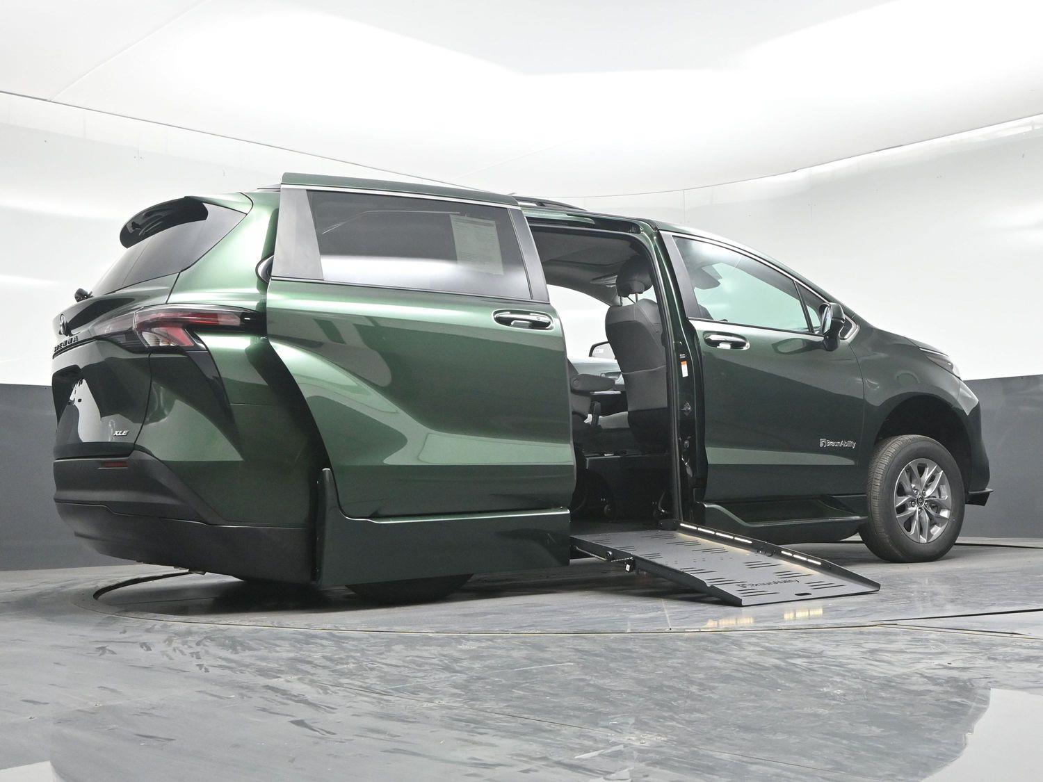 New 2026 Toyota Sienna XLE