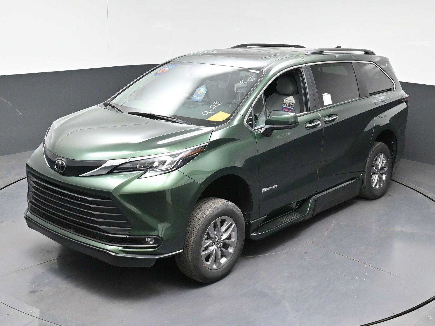 New 2026 Toyota Sienna XLE