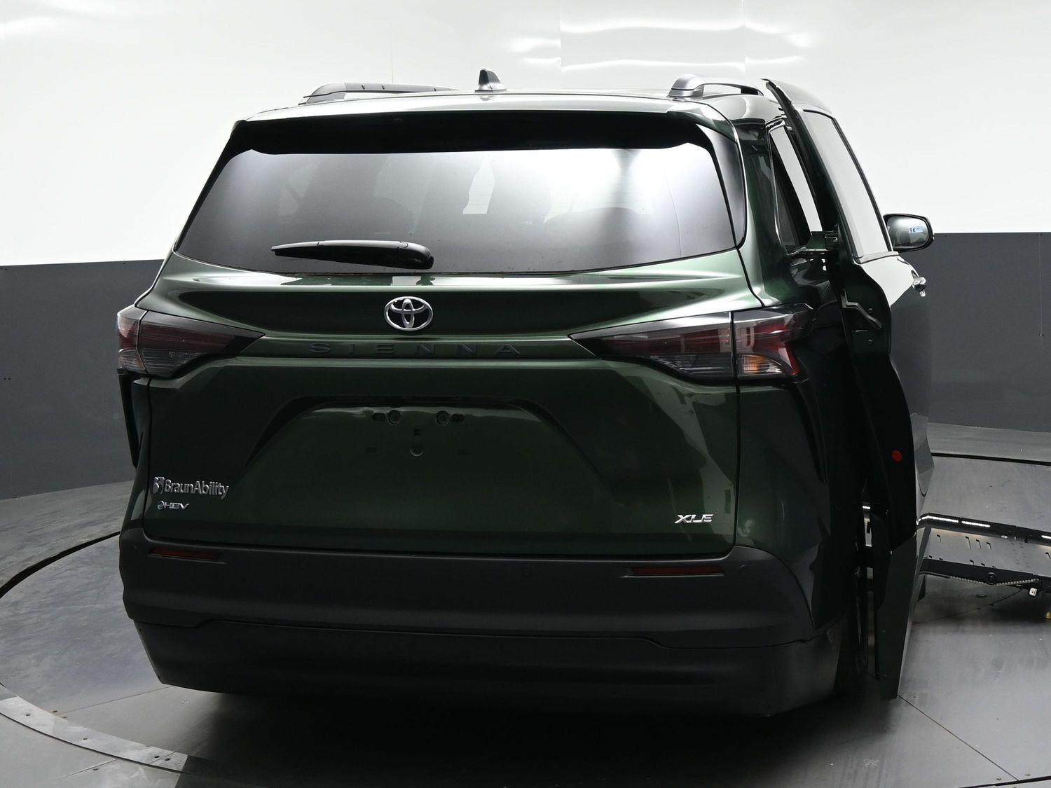 New 2026 Toyota Sienna XLE