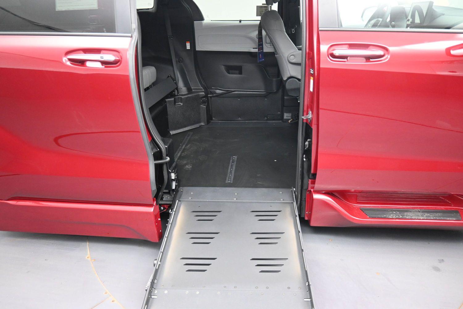 New 2026 Toyota Sienna XLE