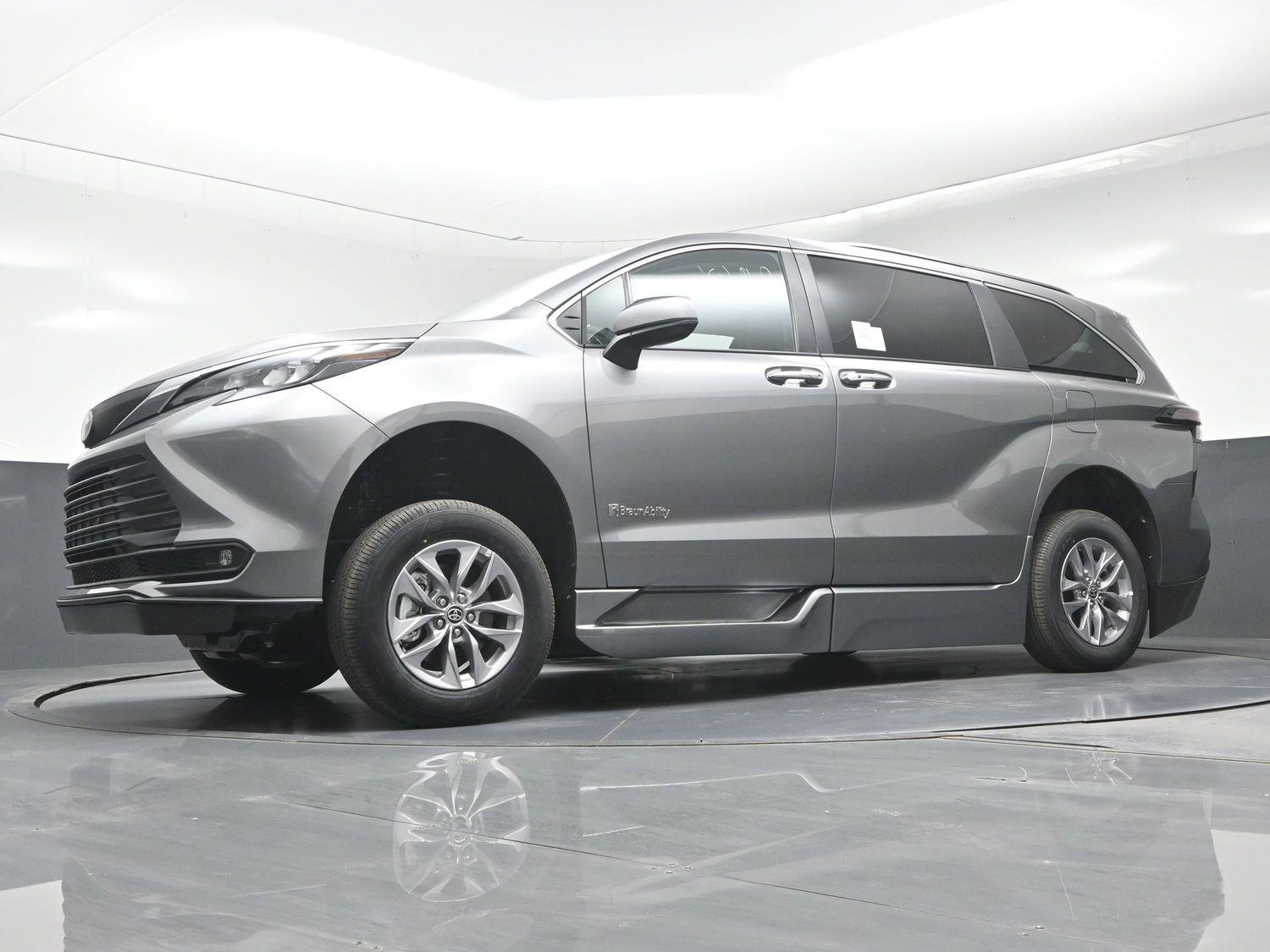 New 2026 Toyota Sienna XLE
