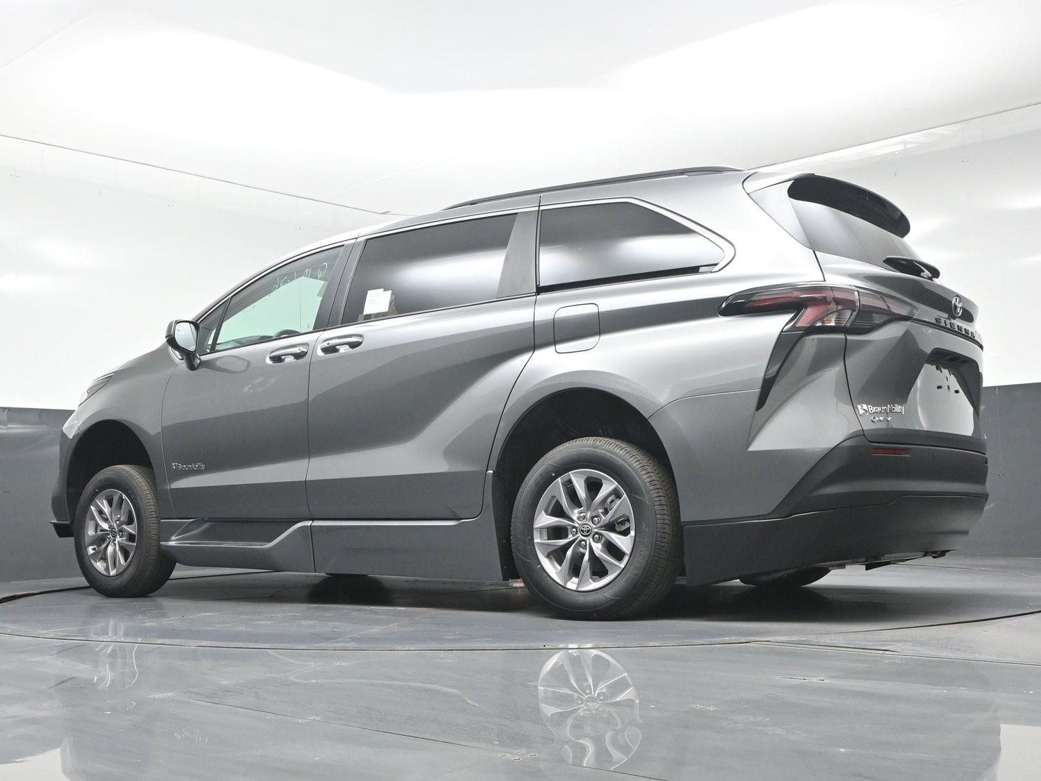 New 2026 Toyota Sienna XLE