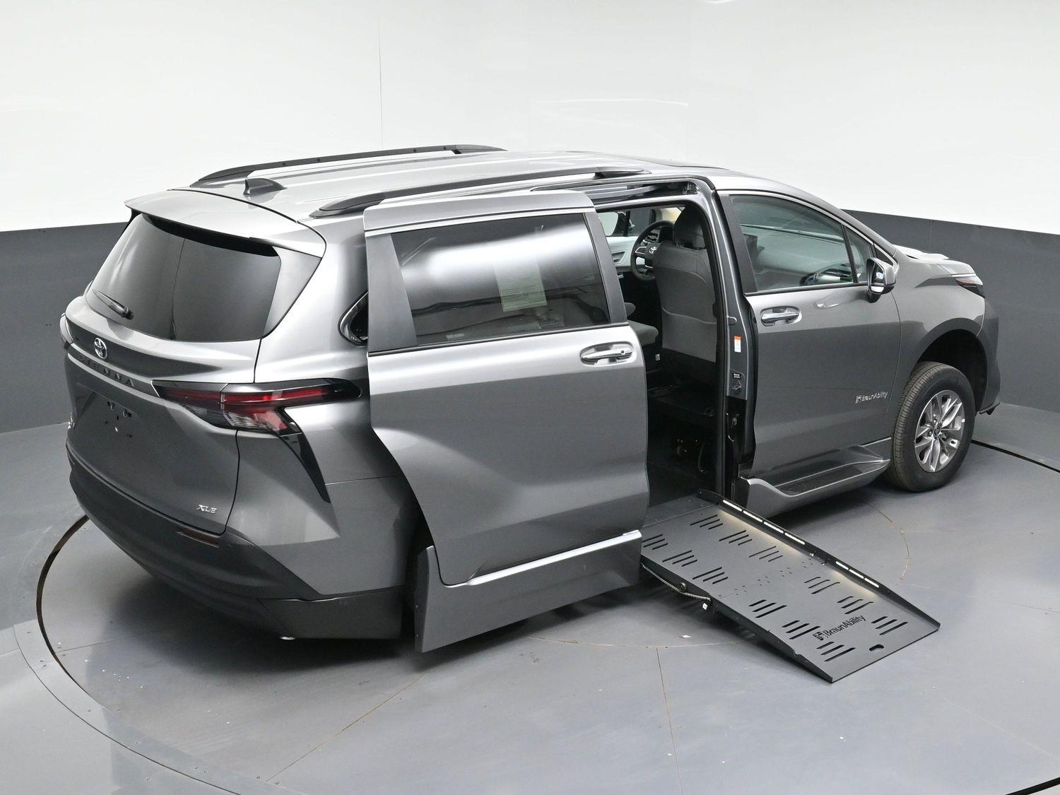 New 2026 Toyota Sienna XLE