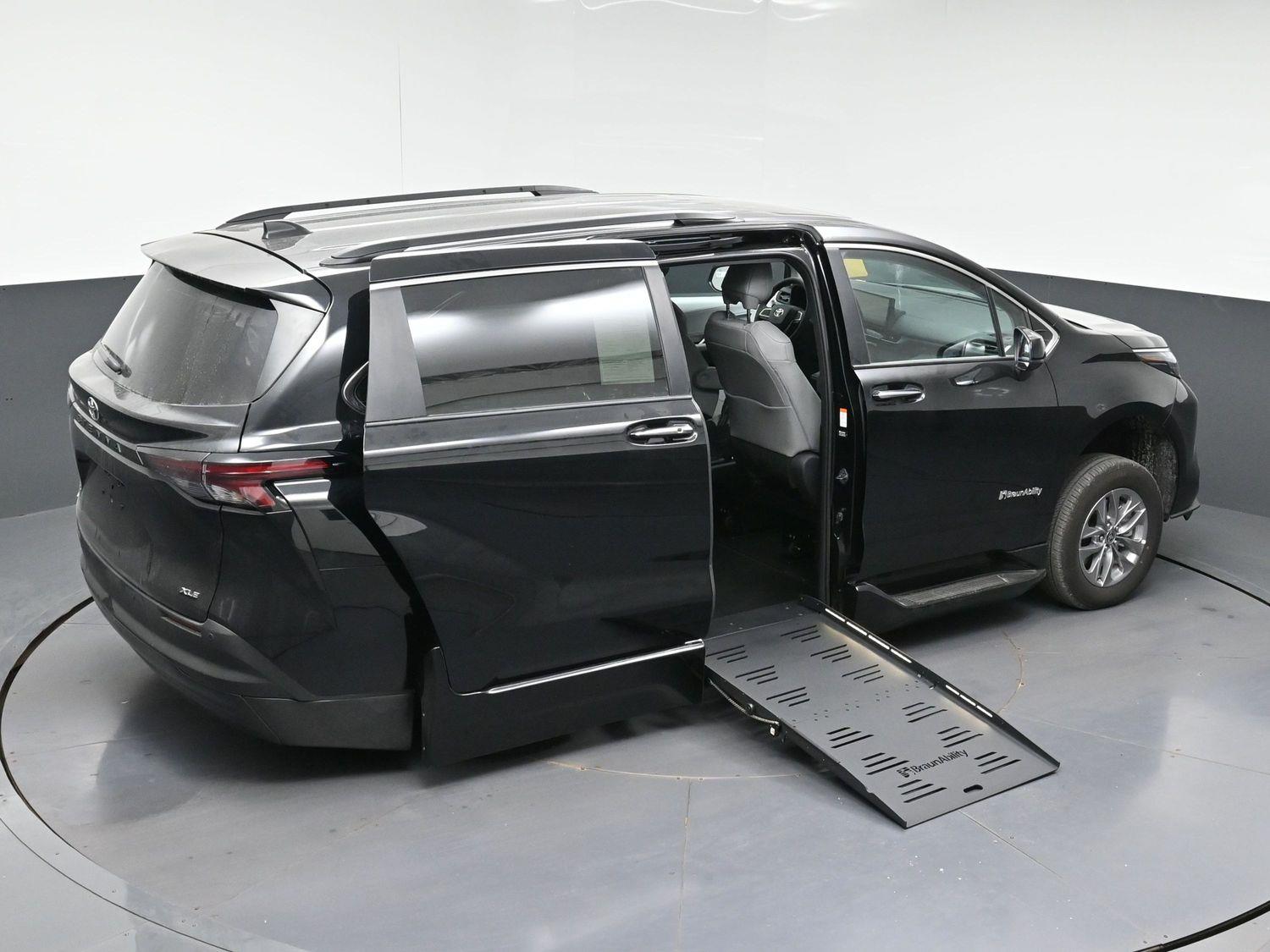 New 2026 Toyota Sienna XLE