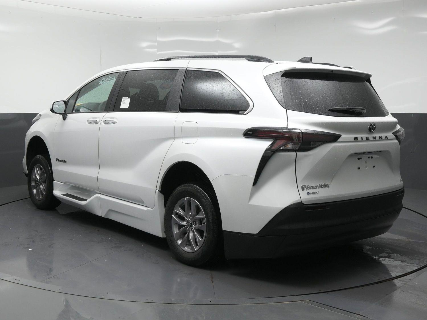 New 2026 Toyota Sienna XLE