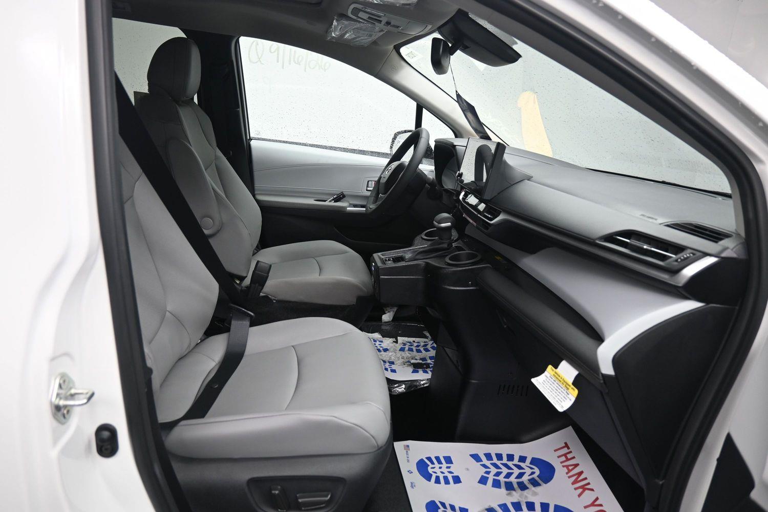 New 2026 Toyota Sienna XLE