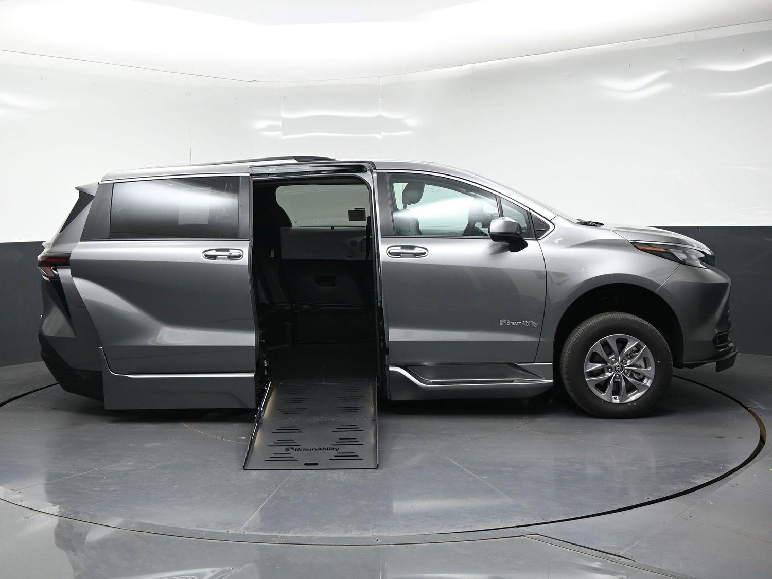 New 2026 Toyota Sienna XLE