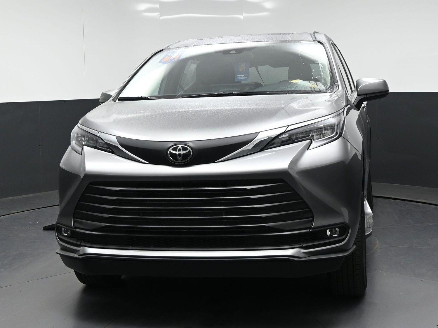 New 2026 Toyota Sienna XLE
