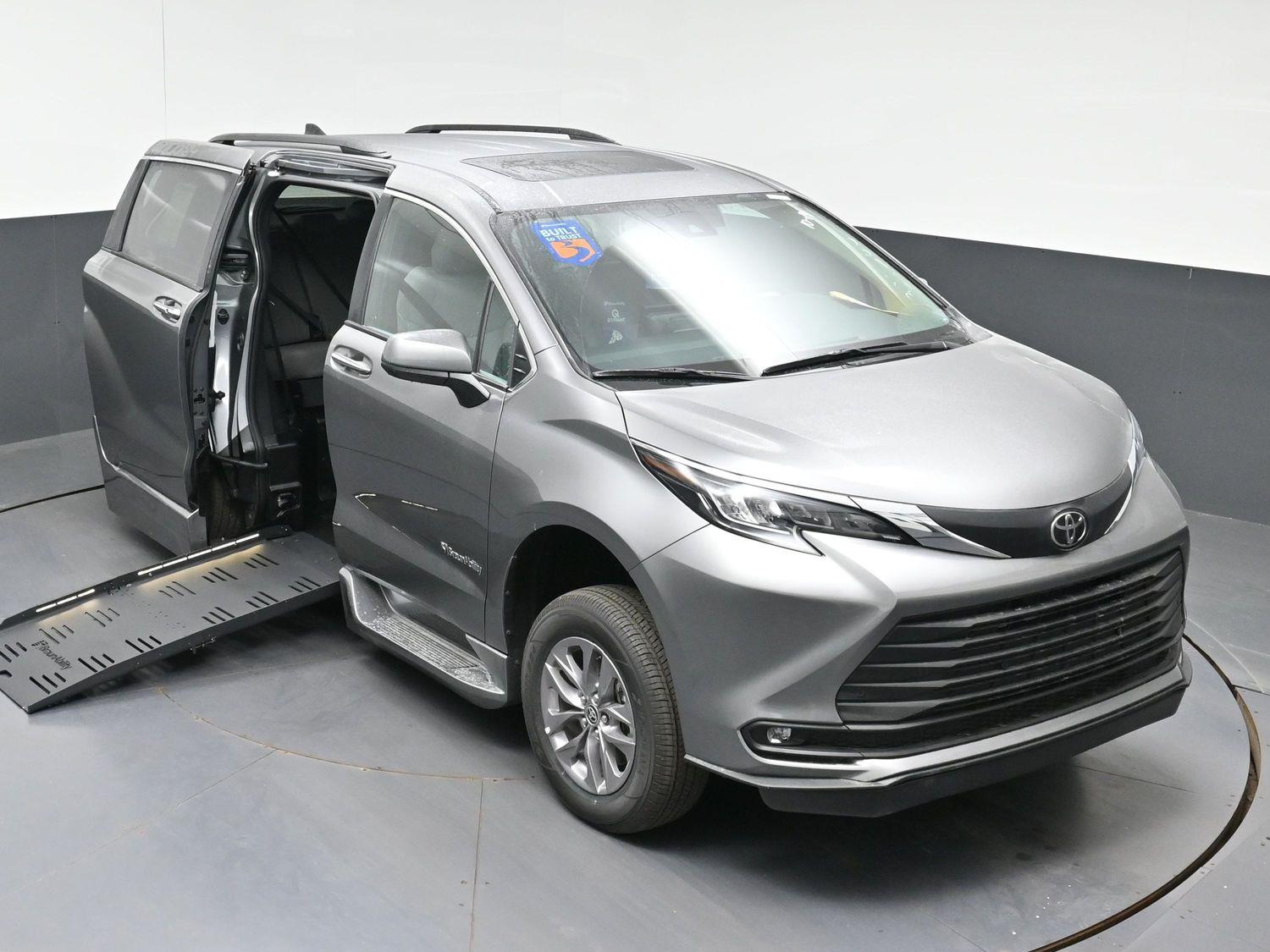 New 2026 Toyota Sienna XLE