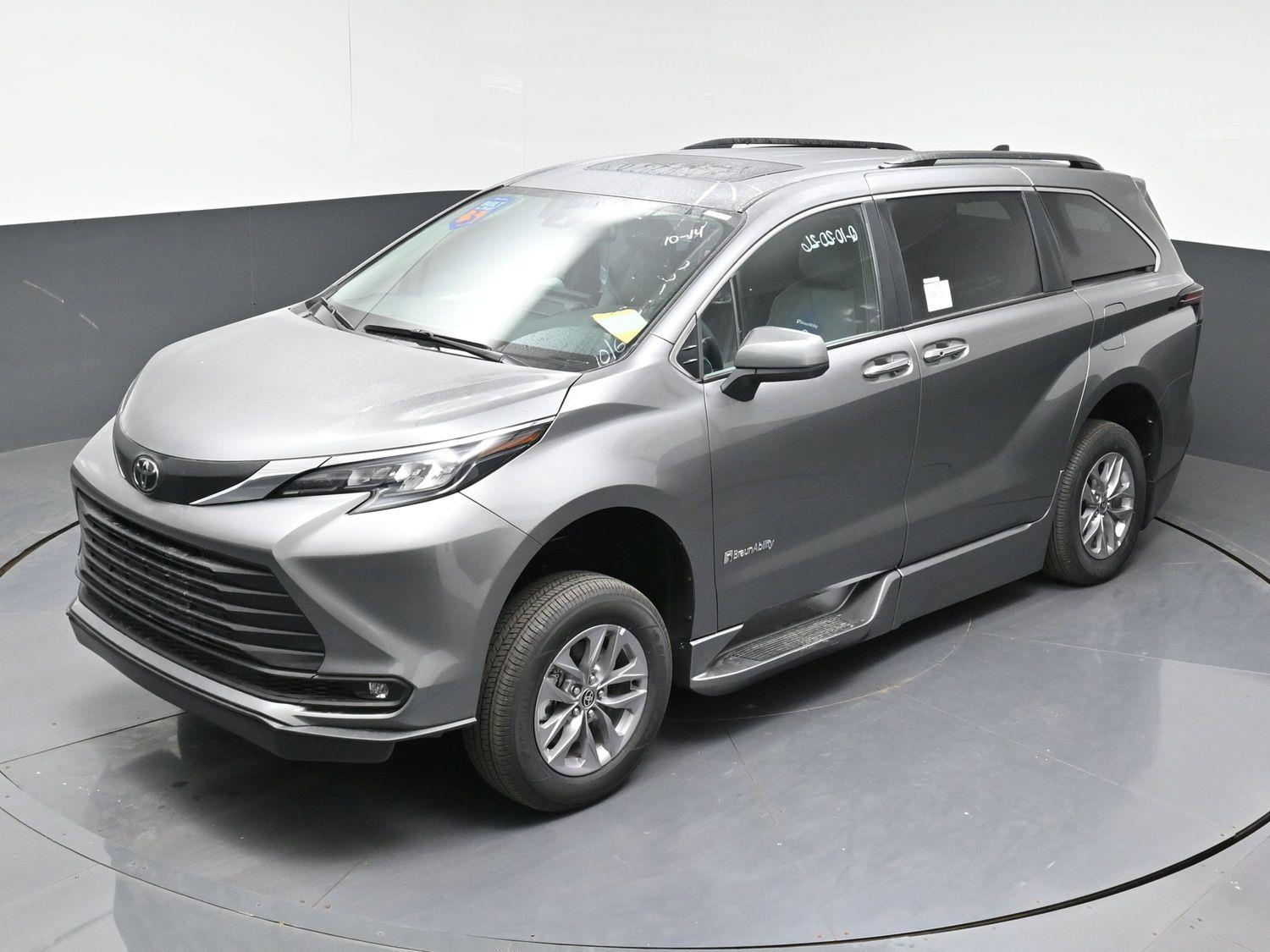 New 2026 Toyota Sienna XLE