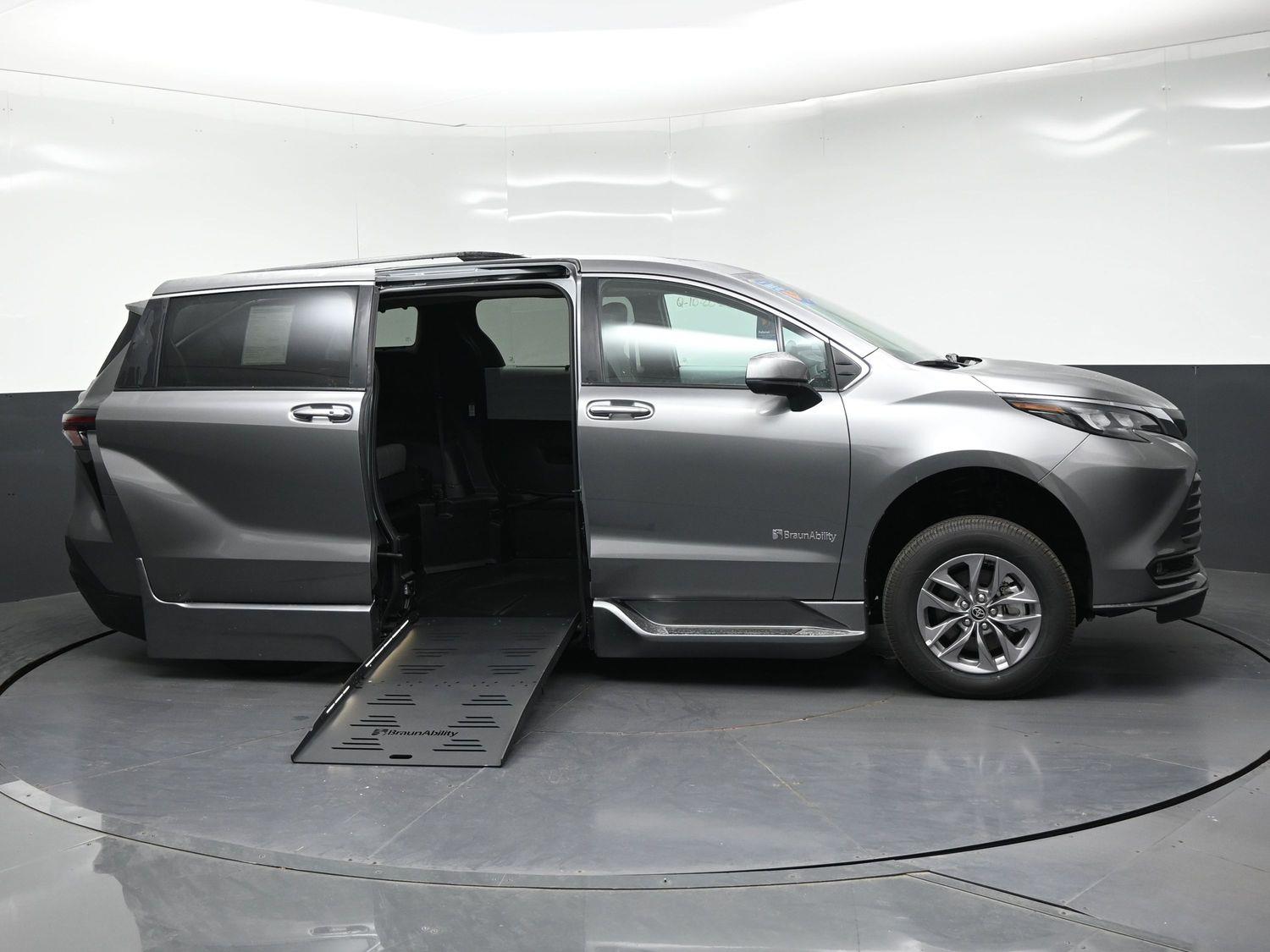 New 2026 Toyota Sienna XLE