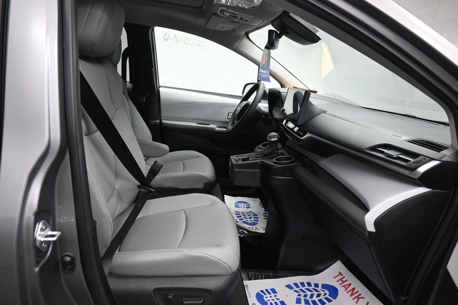 New 2026 Toyota Sienna XLE