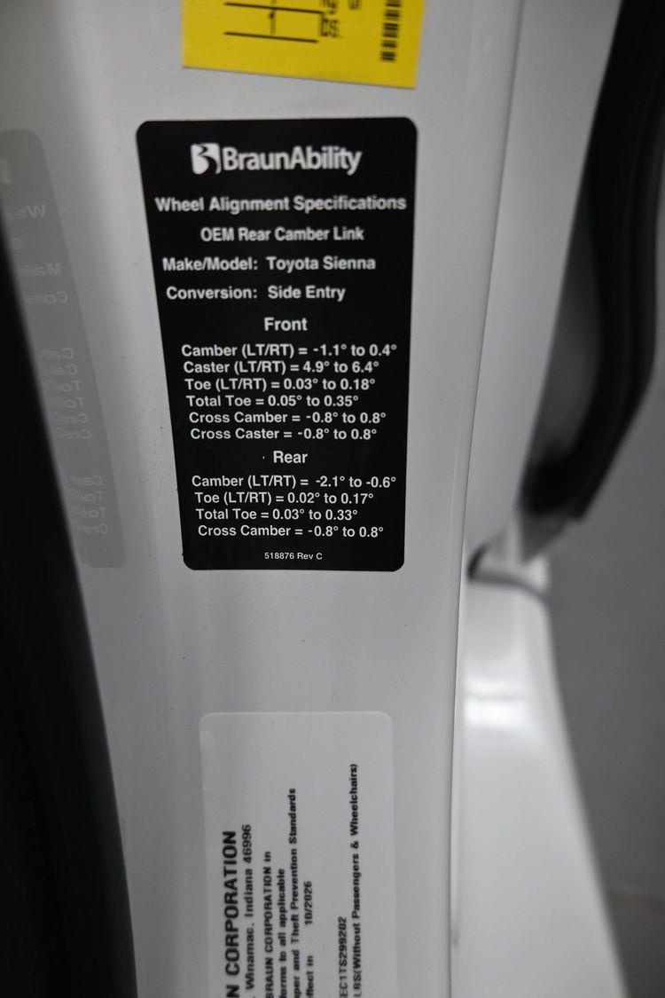 New 2026 Toyota Sienna XLE