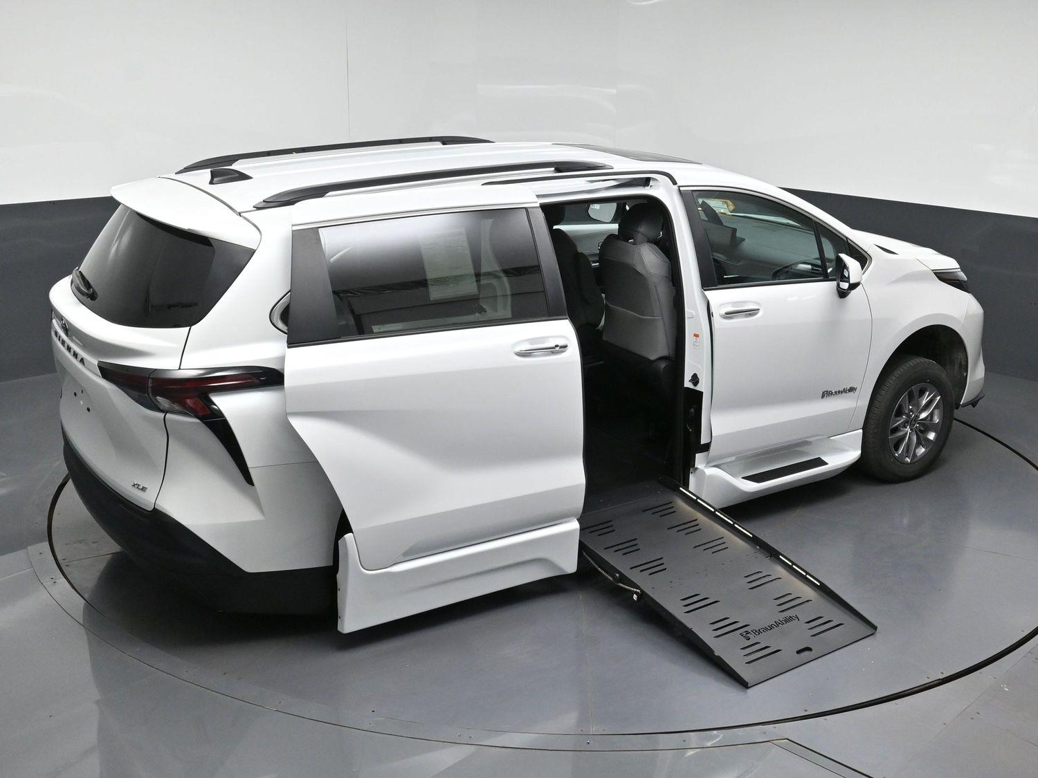New 2026 Toyota Sienna XLE
