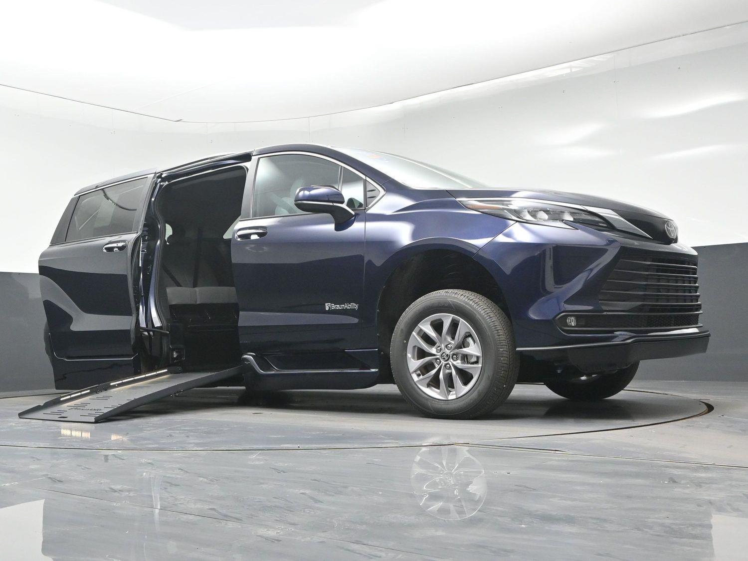 New 2026 Toyota Sienna XLE