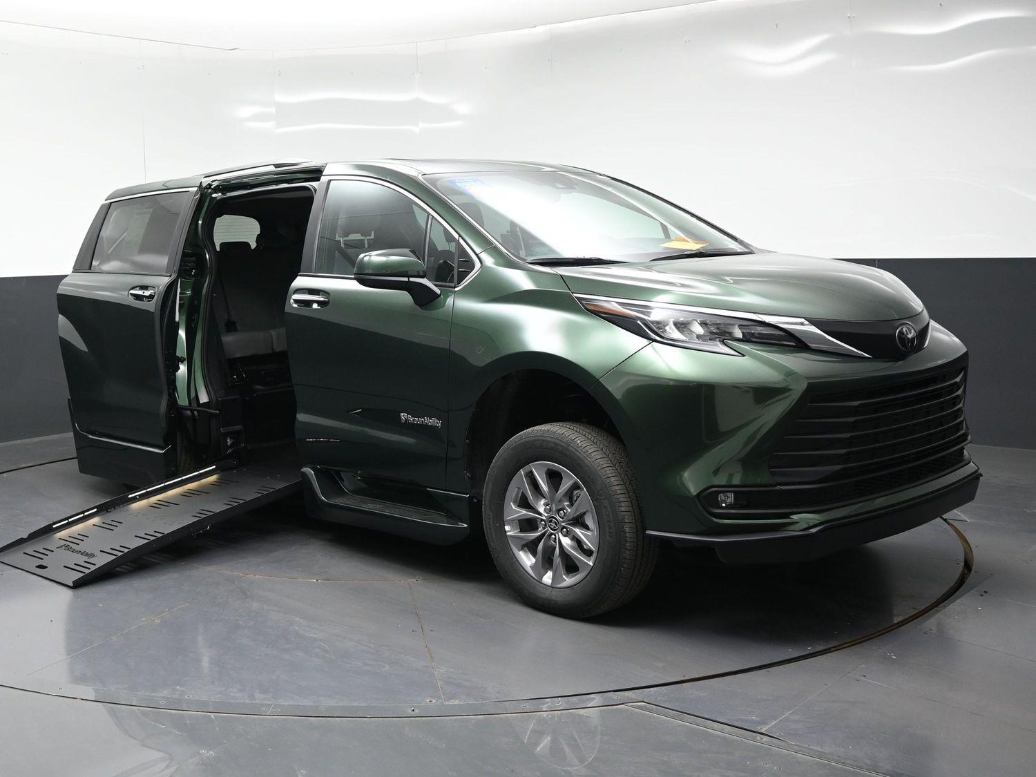 New 2026 Toyota Sienna XLE