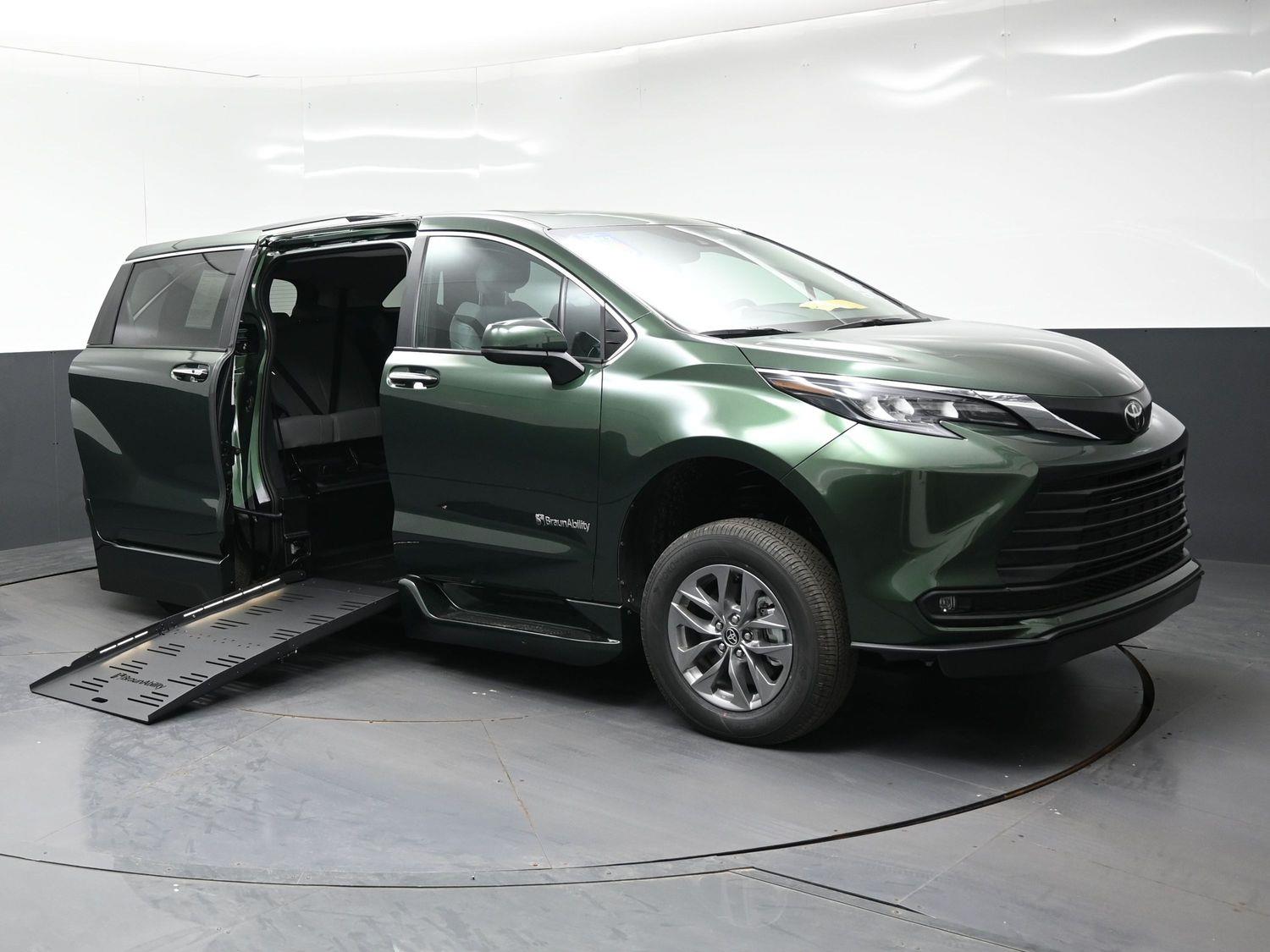 New 2026 Toyota Sienna XLE