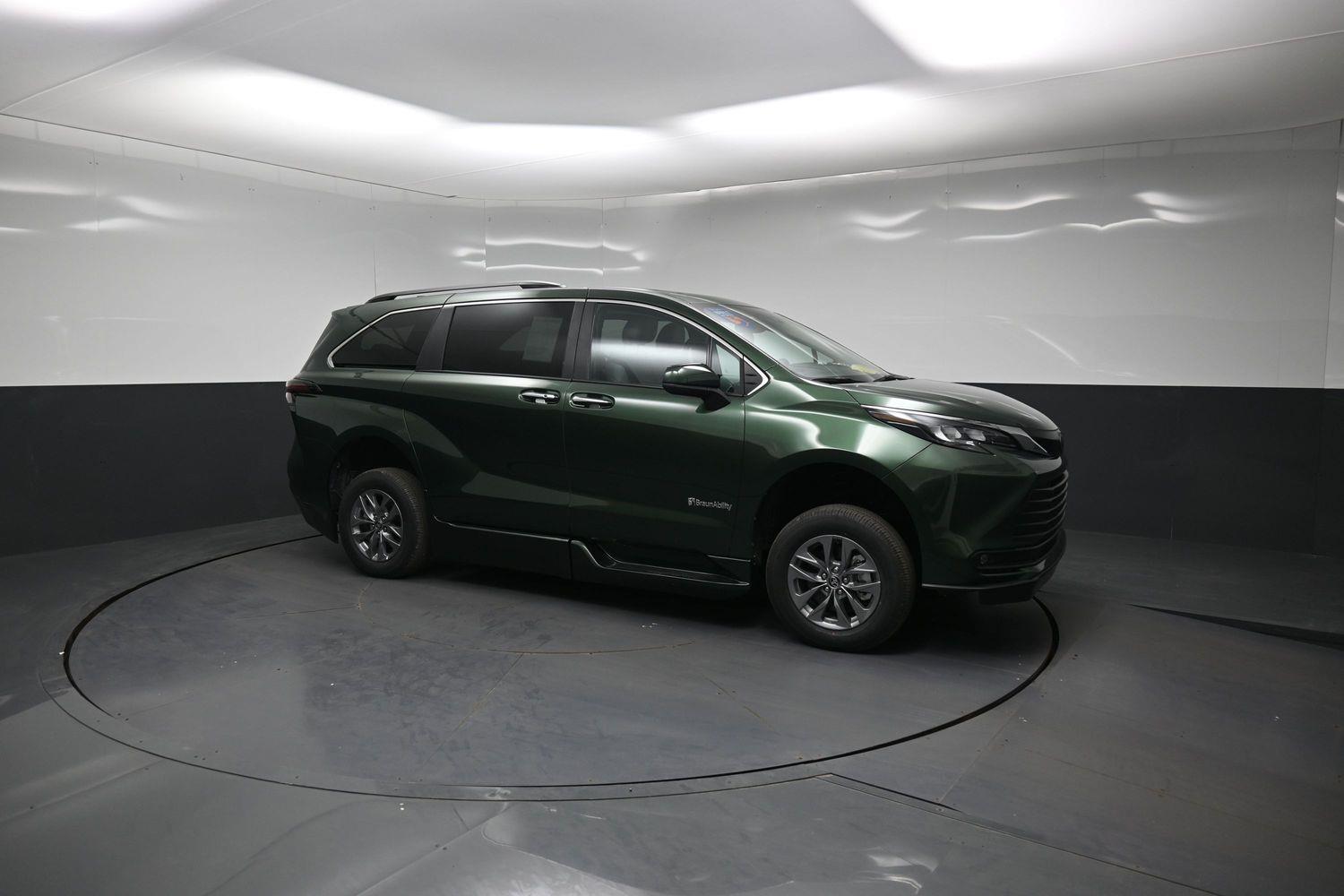 New 2026 Toyota Sienna XLE