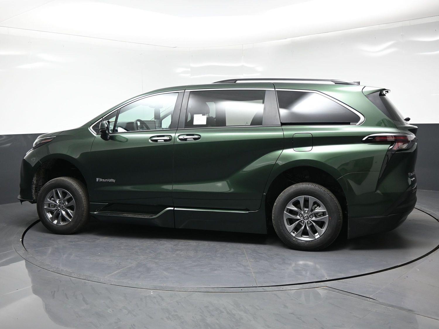 New 2026 Toyota Sienna XLE