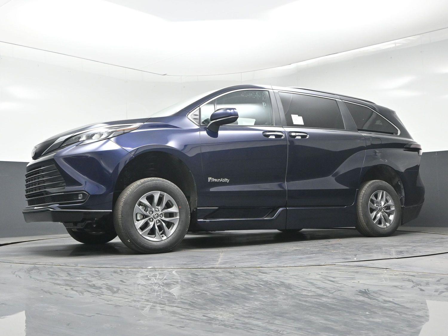 New 2026 Toyota Sienna XLE