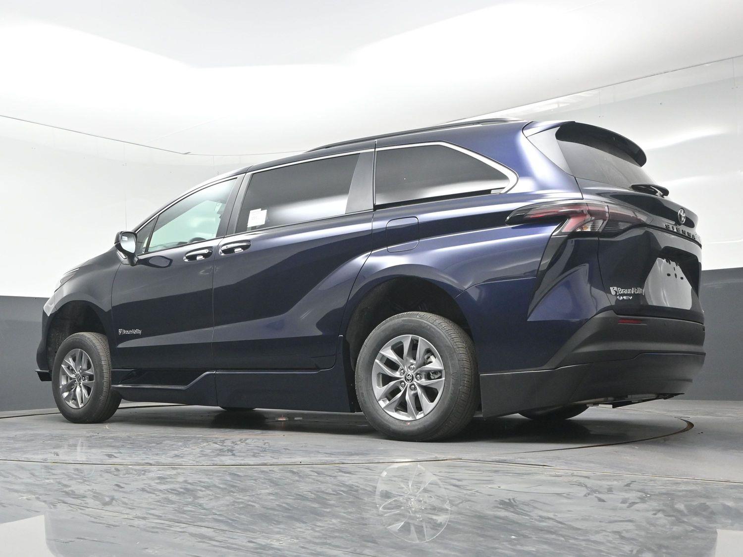 New 2026 Toyota Sienna XLE