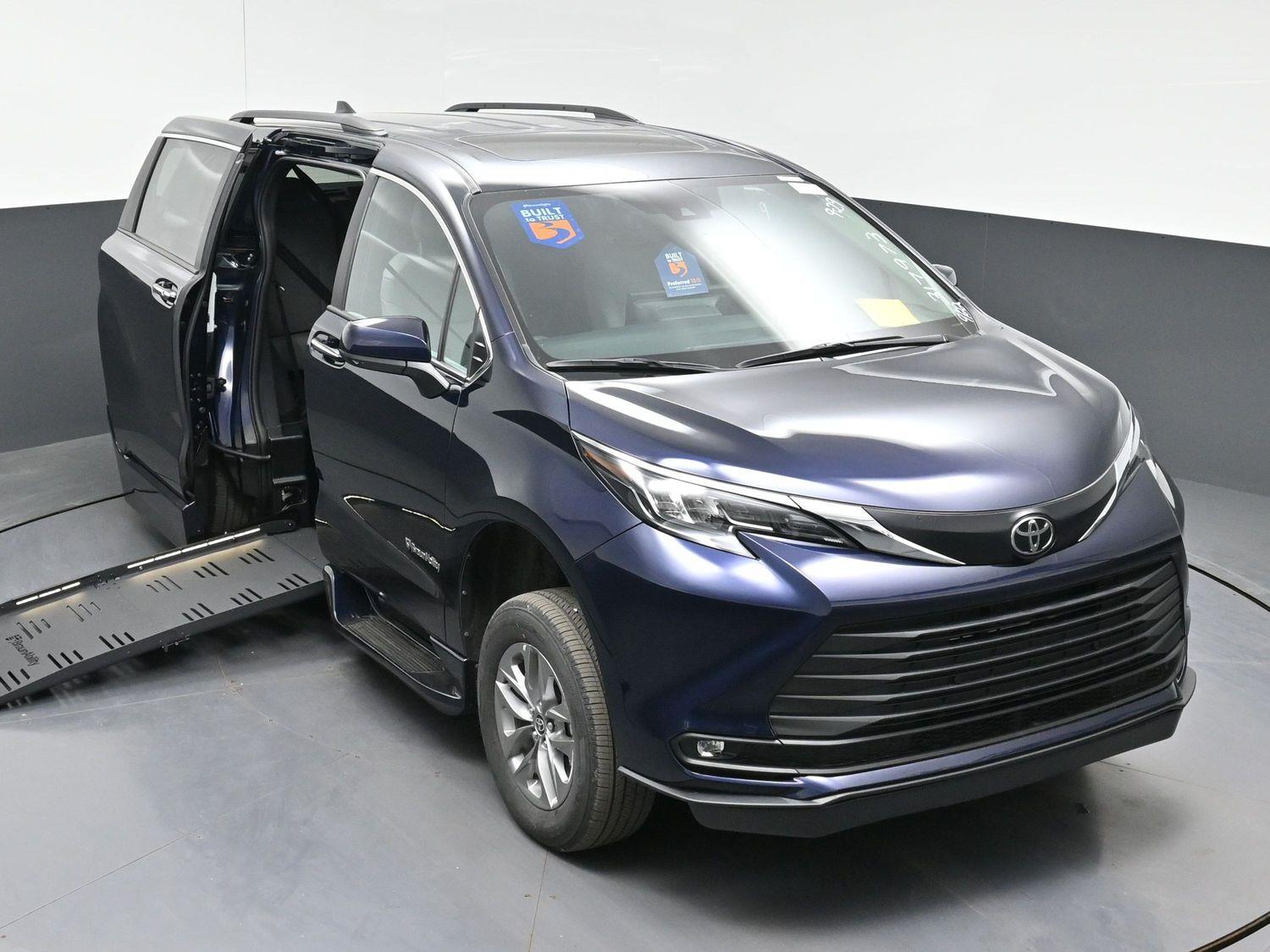New 2026 Toyota Sienna XLE