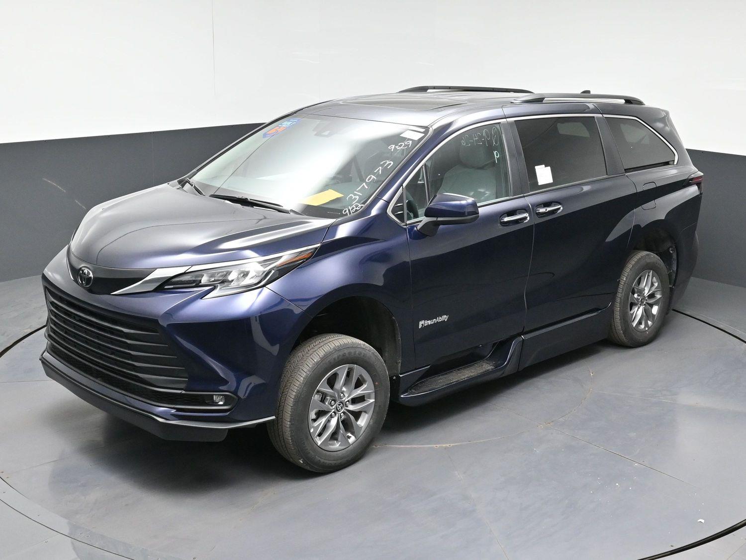 New 2026 Toyota Sienna XLE