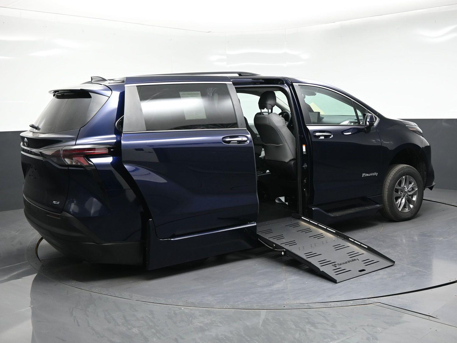 New 2026 Toyota Sienna XLE