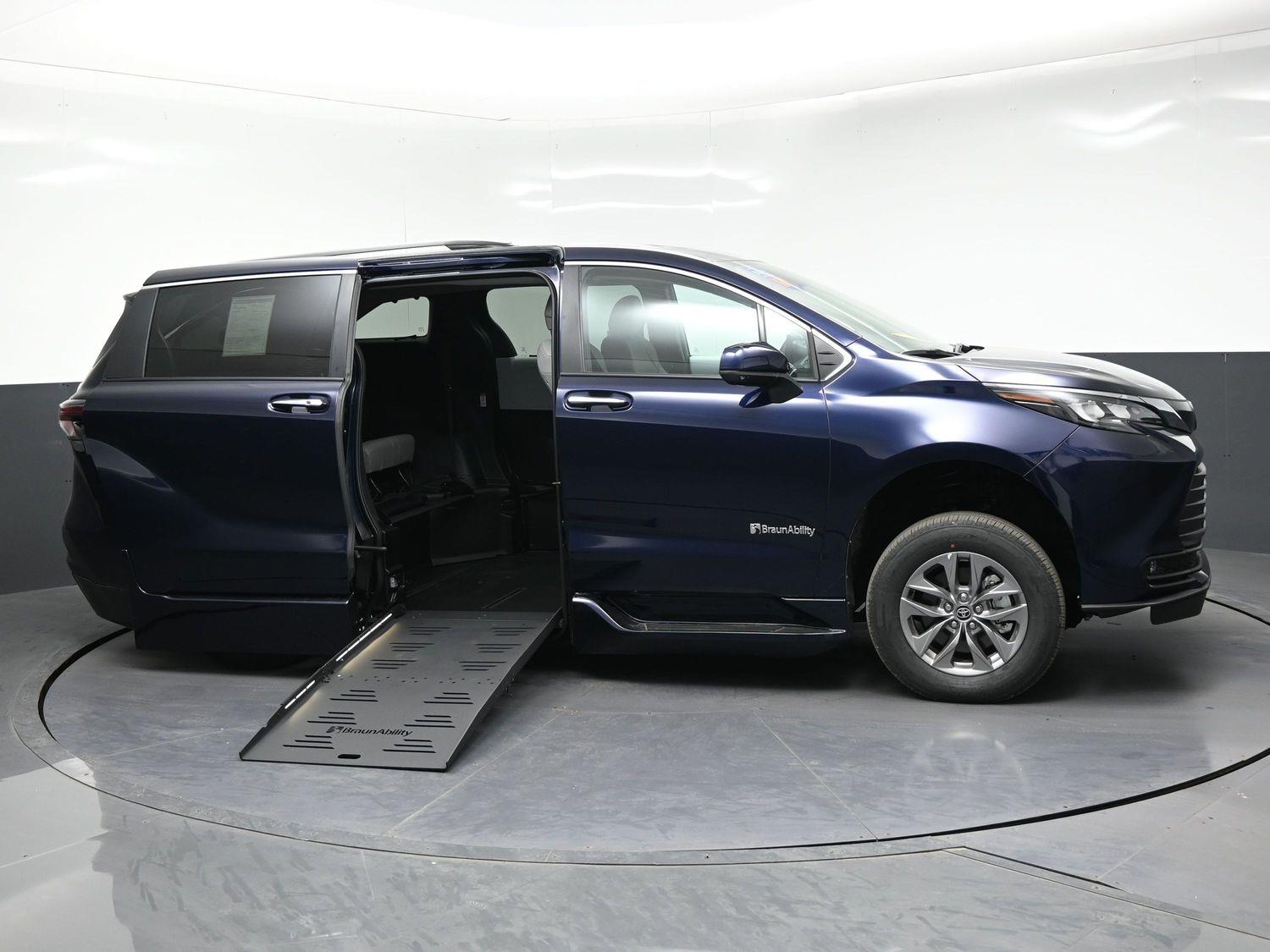 New 2026 Toyota Sienna XLE