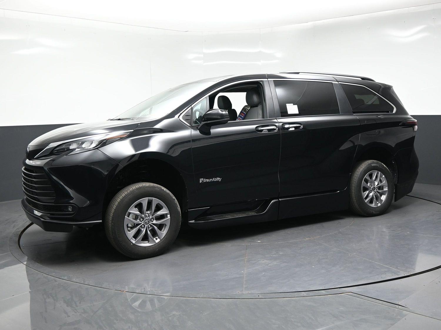 New 2026 Toyota Sienna XLE