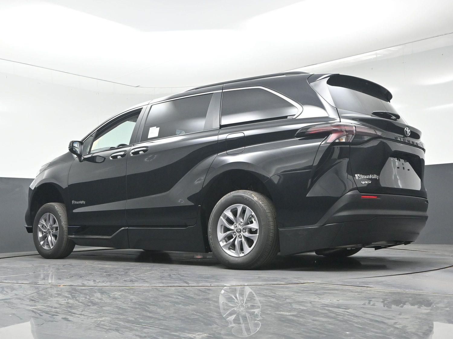 New 2026 Toyota Sienna XLE