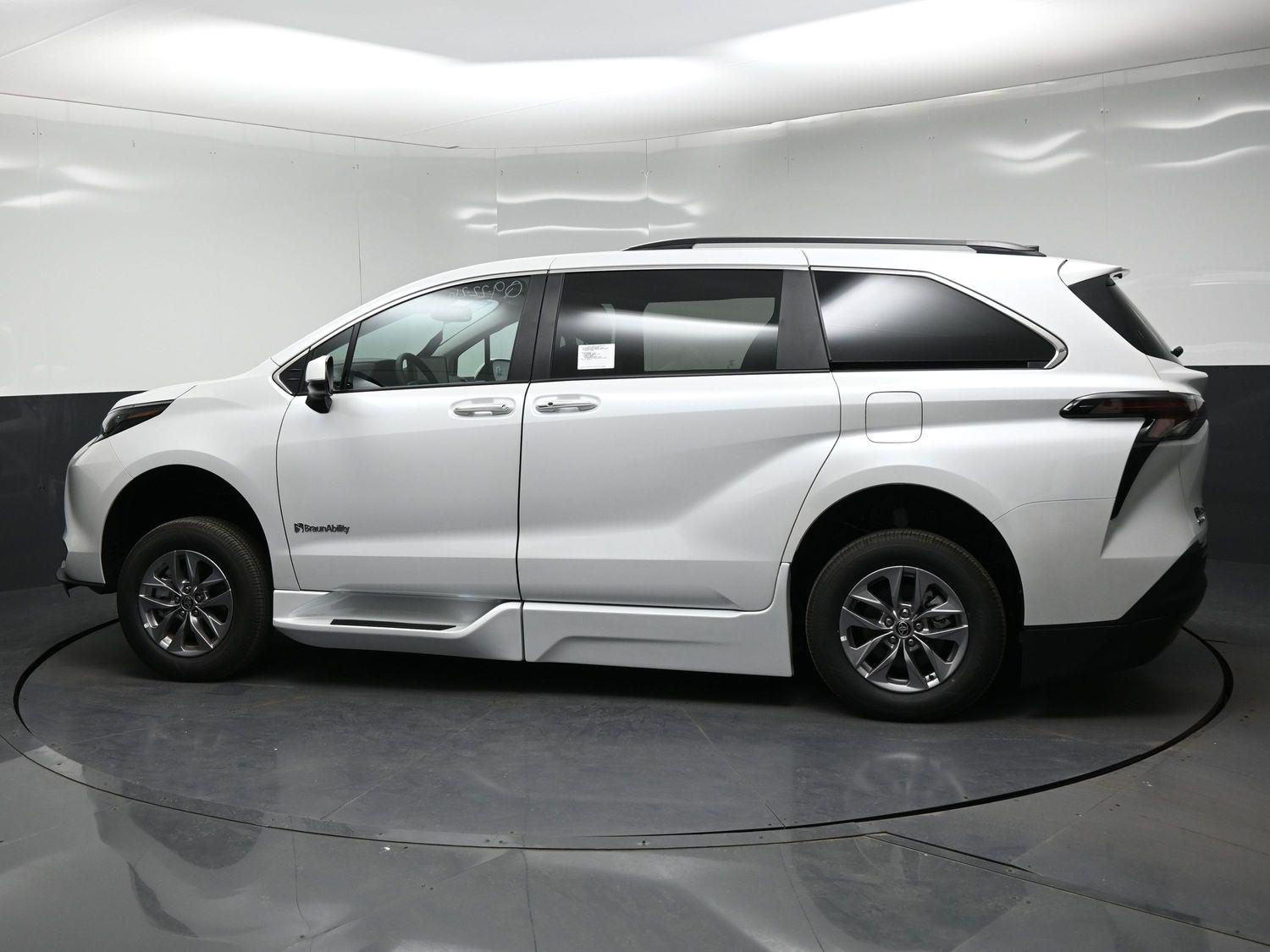 New 2026 Toyota Sienna XLE