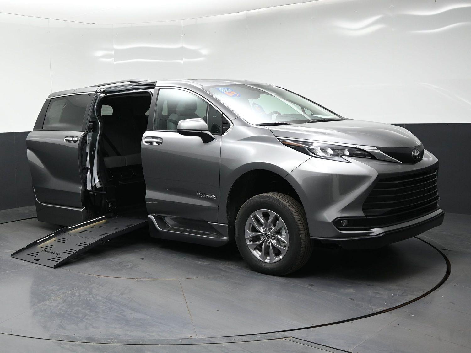 New 2026 Toyota Sienna XLE