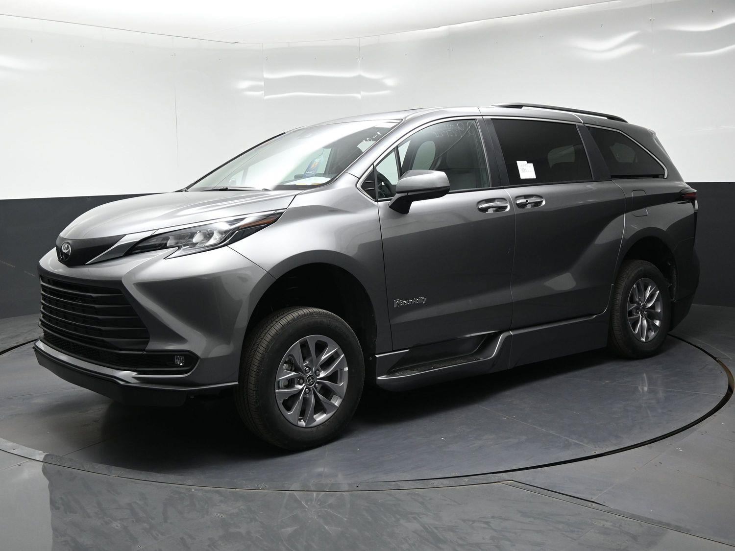 New 2026 Toyota Sienna XLE