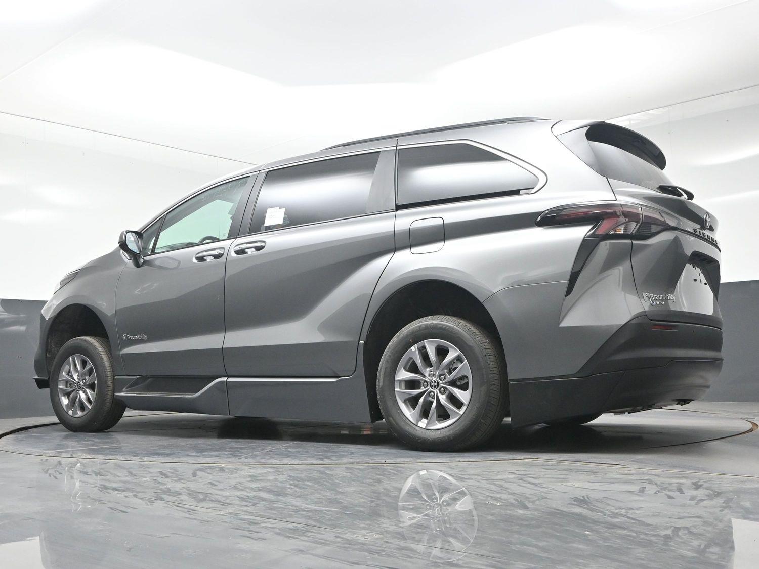 New 2026 Toyota Sienna XLE