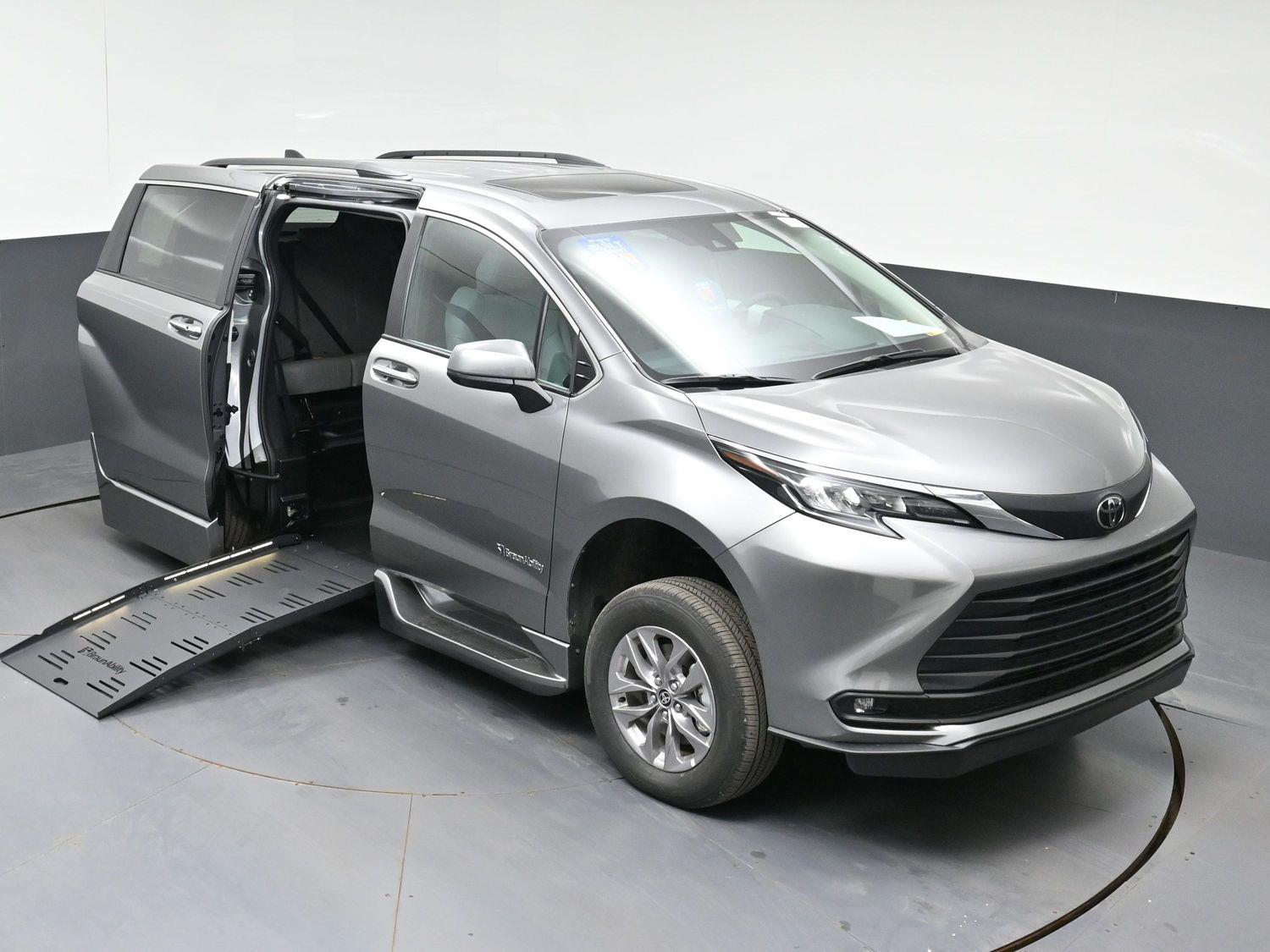 New 2026 Toyota Sienna XLE