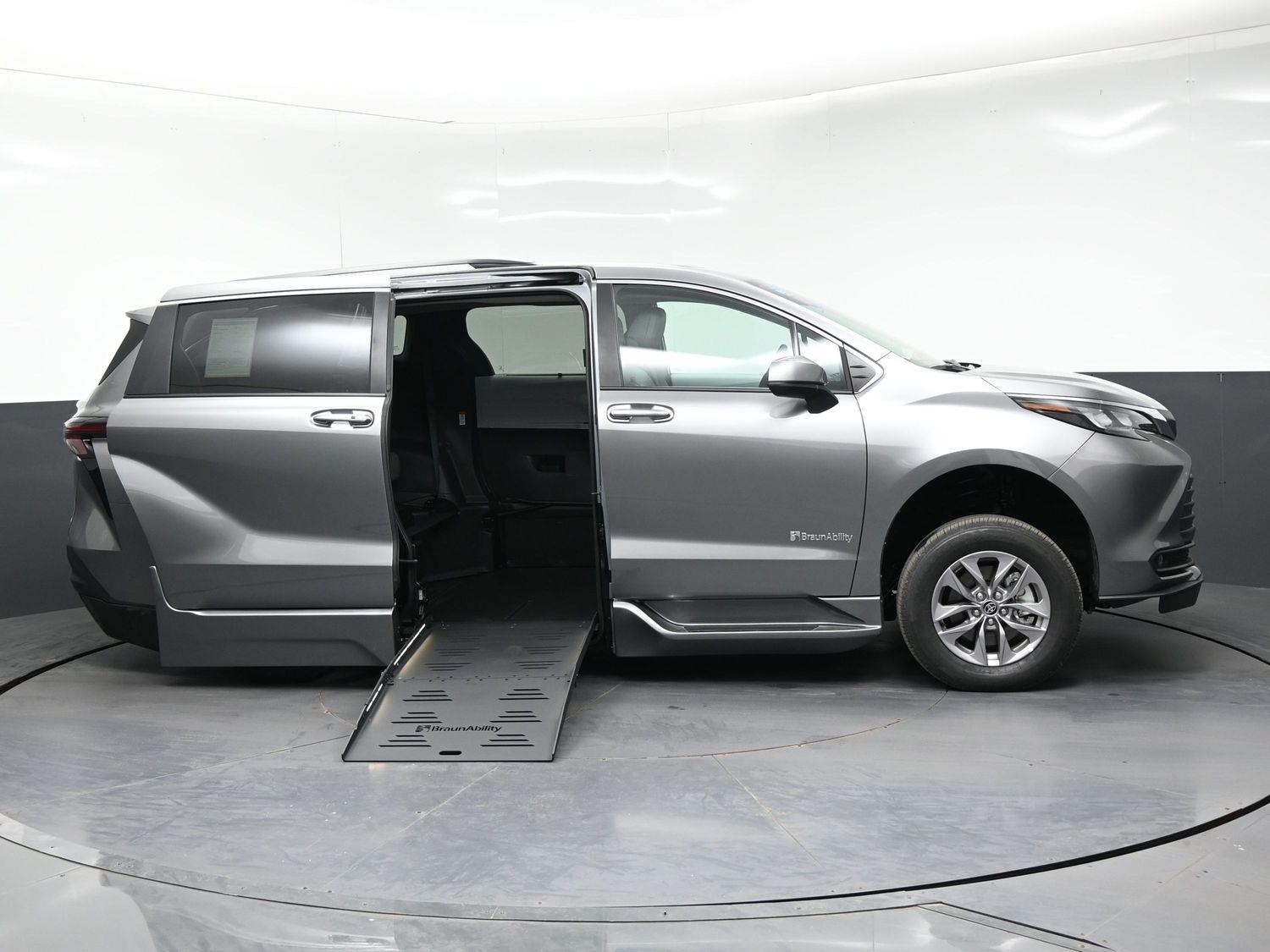 New 2026 Toyota Sienna XLE